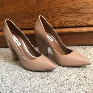 Steve Madden pumps sz 10